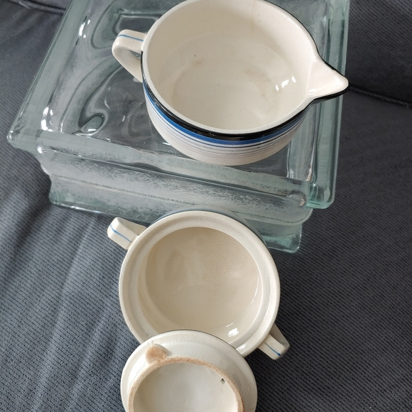 ***SOLD*** Retro Vintage Stacked Cream & Sugar (w/out Teapot) - Picture 3 of 8